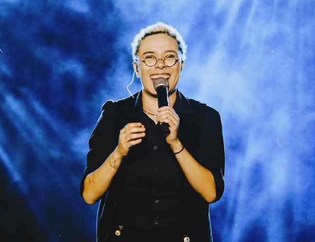Maria Gadú fará show de encerramento da Flirecê 2025, que transforma Irecê em palco da literatura radical e da arte plural
